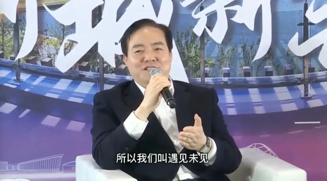 Doinb回归赛场，战术调整首场状态亮眼，中国队观众沸腾！